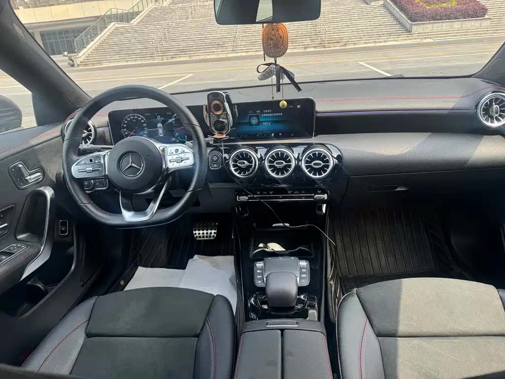 Mercedes-Benz CLA 2020 — фото 10