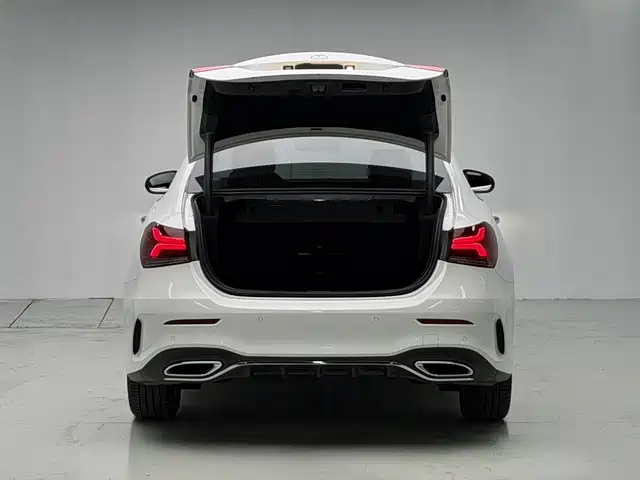 Mercedes-Benz A-Class 2022 — фото 18