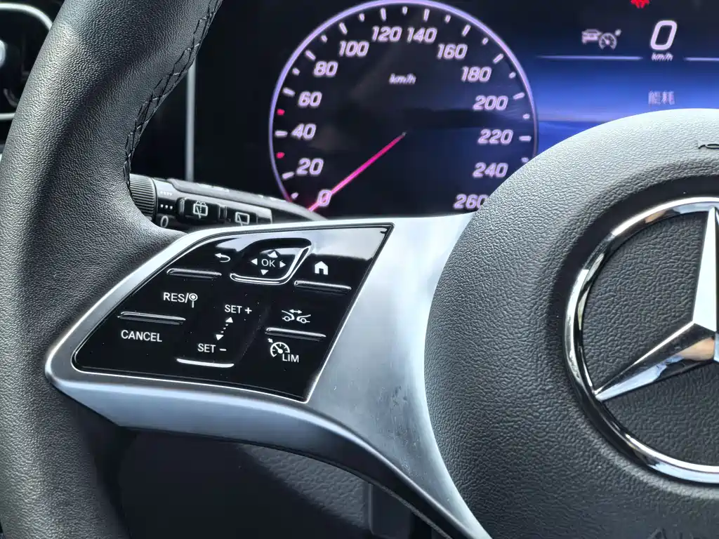 Mercedes-Benz GLC 2024 — фото 13