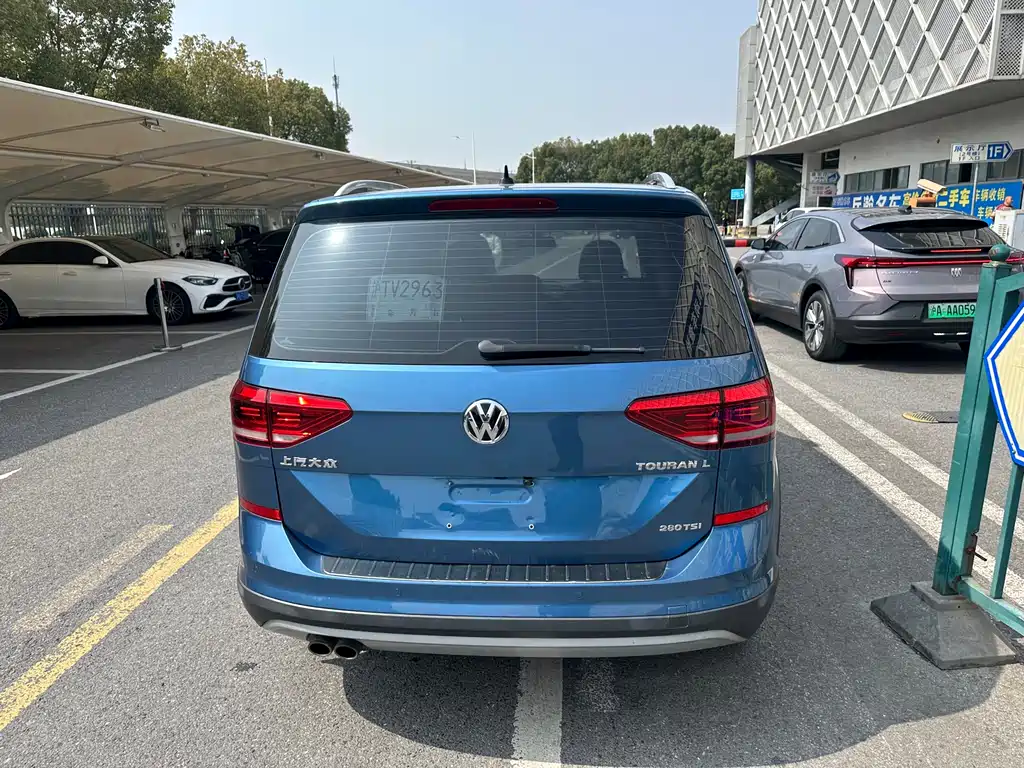 Volkswagen Touran 2020 — фото 14