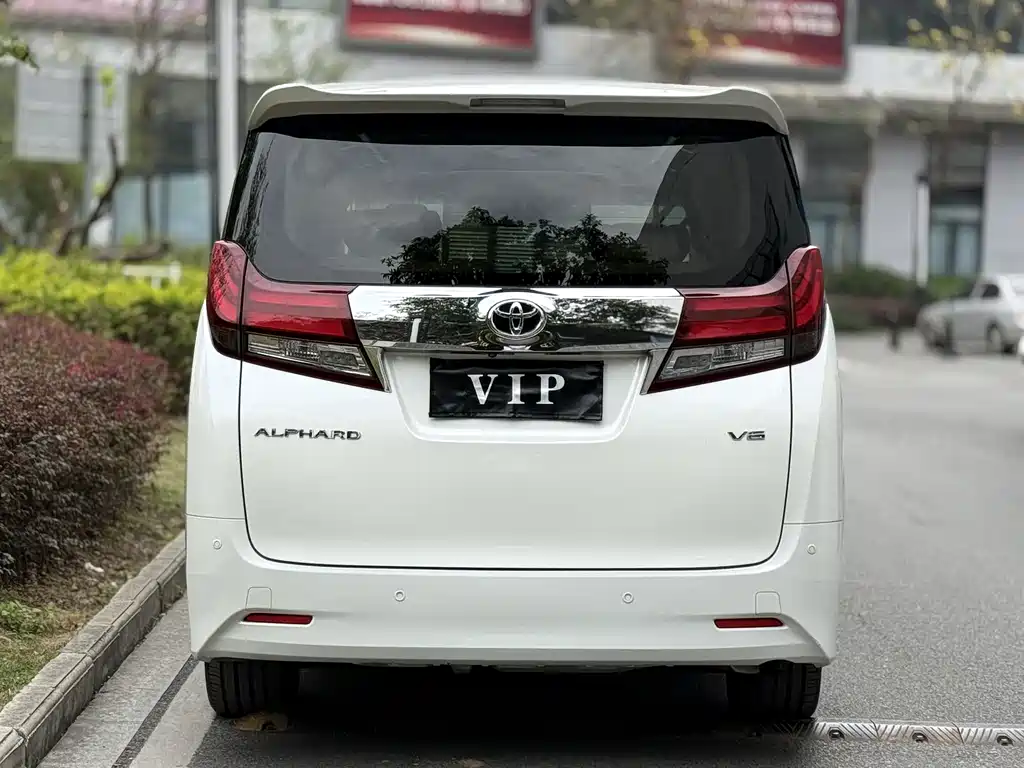 Toyota Alphard 2018 — фото 6
