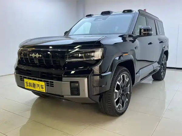 Fangchengbao Leopard 8 2025