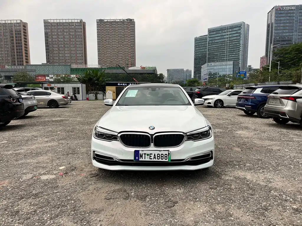 BMW 5 Series New Energy 2018 — фото 2