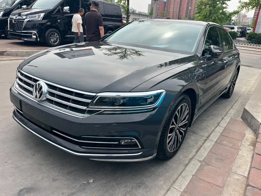 Volkswagen Phideon 2016 — фото 1