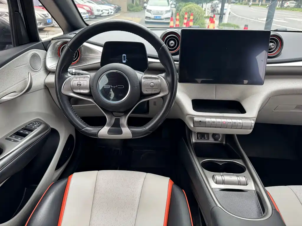 BYD Dolphin 2023 — фото 12