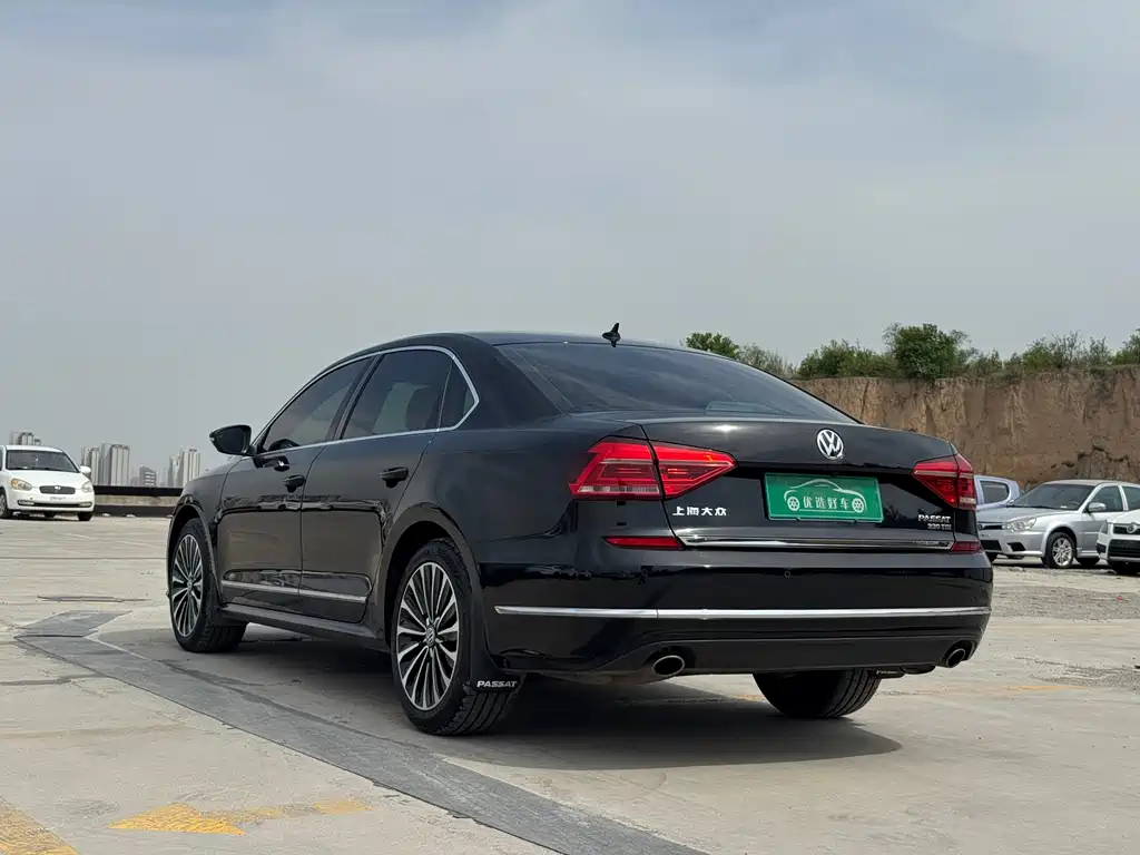 Volkswagen Passat 2016 — фото 9