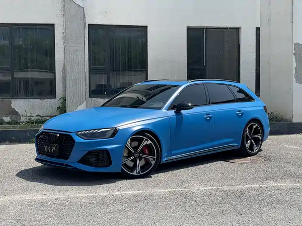 Audi RS 4 2021