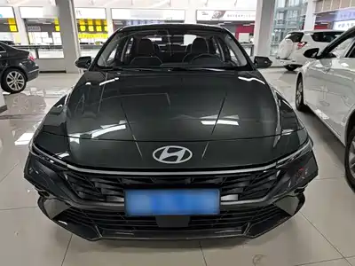 Hyundai Elantra 2023