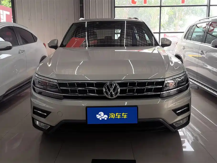 Volkswagen Tiguan L 2018 — фото 2