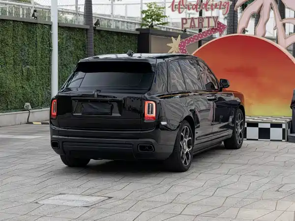 Rolls-Royce Cullinan 2023