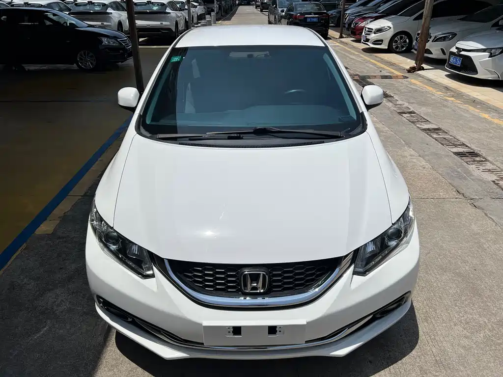 Honda Civic 2015 — фото 3