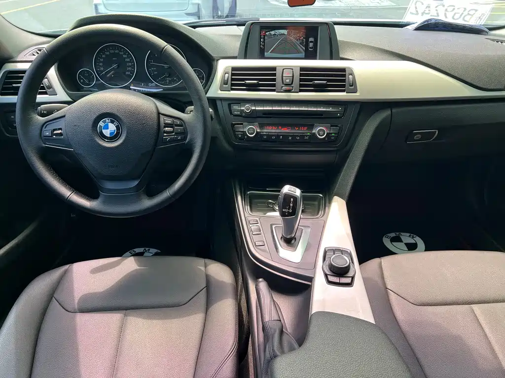 BMW 3 Series 2015 — фото 8