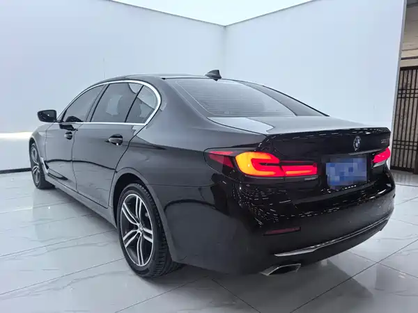 BMW 5 Series 2022
