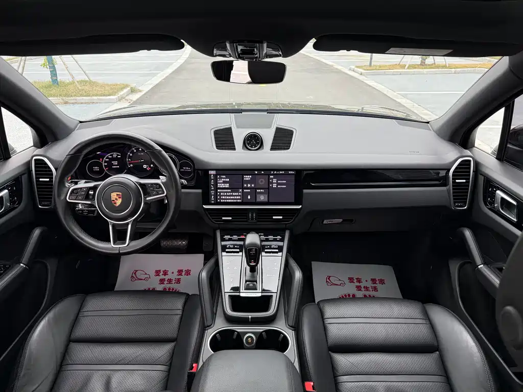 Porsche Cayenne 2020 — фото 14