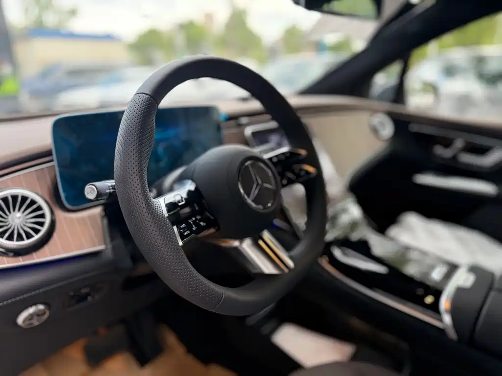 Mercedes-Benz EQE SUV 2025 — фото 14