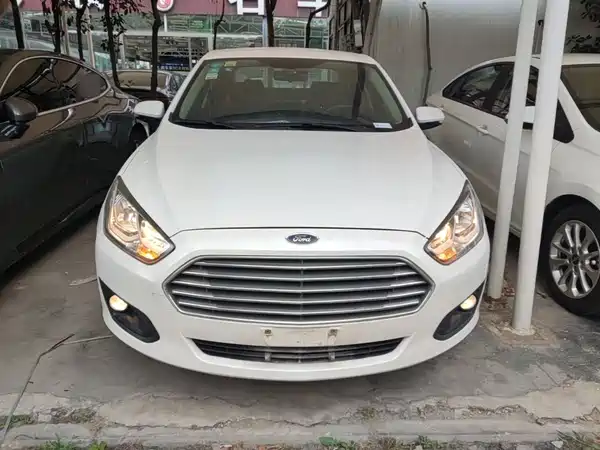 Ford Escort 2016