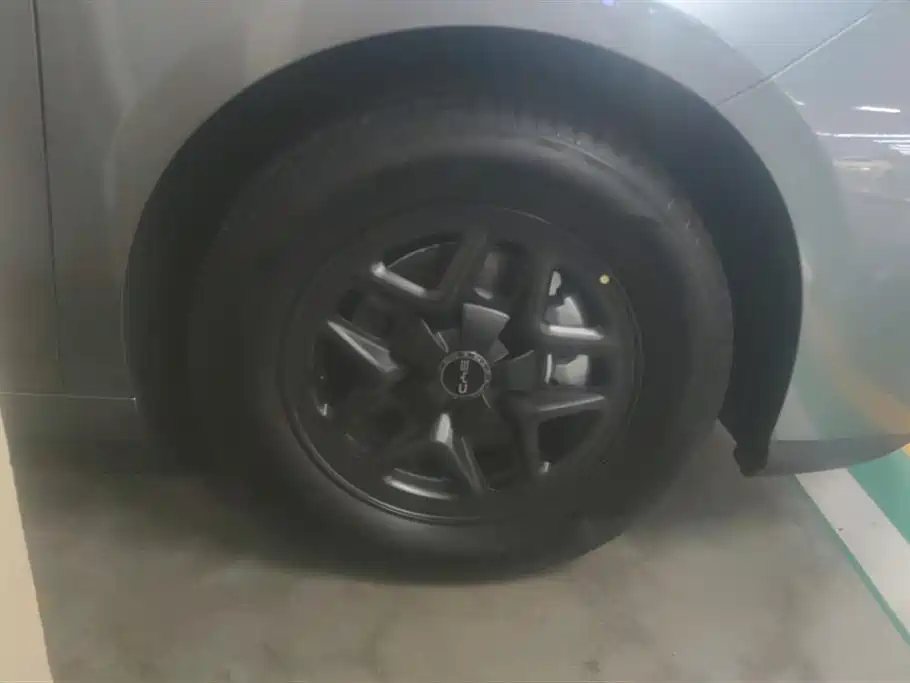 BYD Seal 05 DM-i 2025 — фото 6