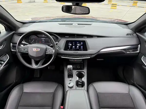 Cadillac XT4 2018