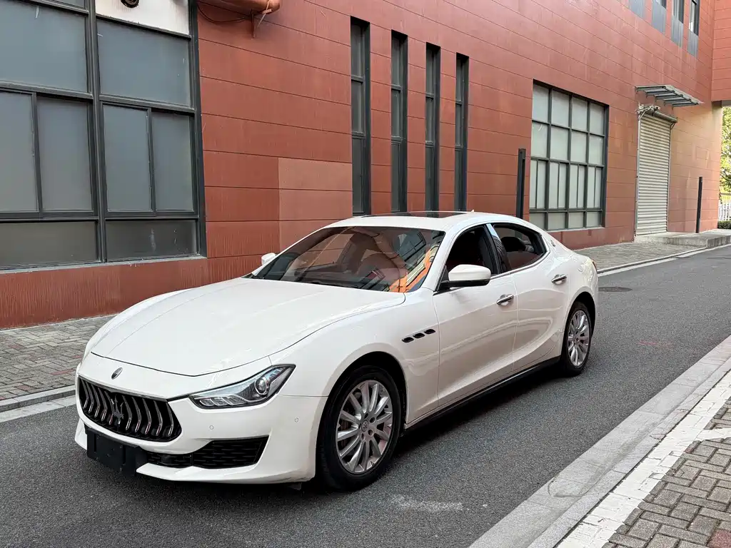 Maserati Ghibli 2021