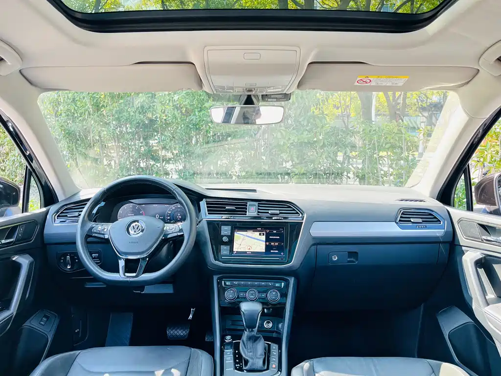 Volkswagen Tiguan L 2019 — фото 11