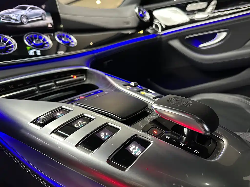 Mercedes-Benz AMG GT 2021 — фото 11