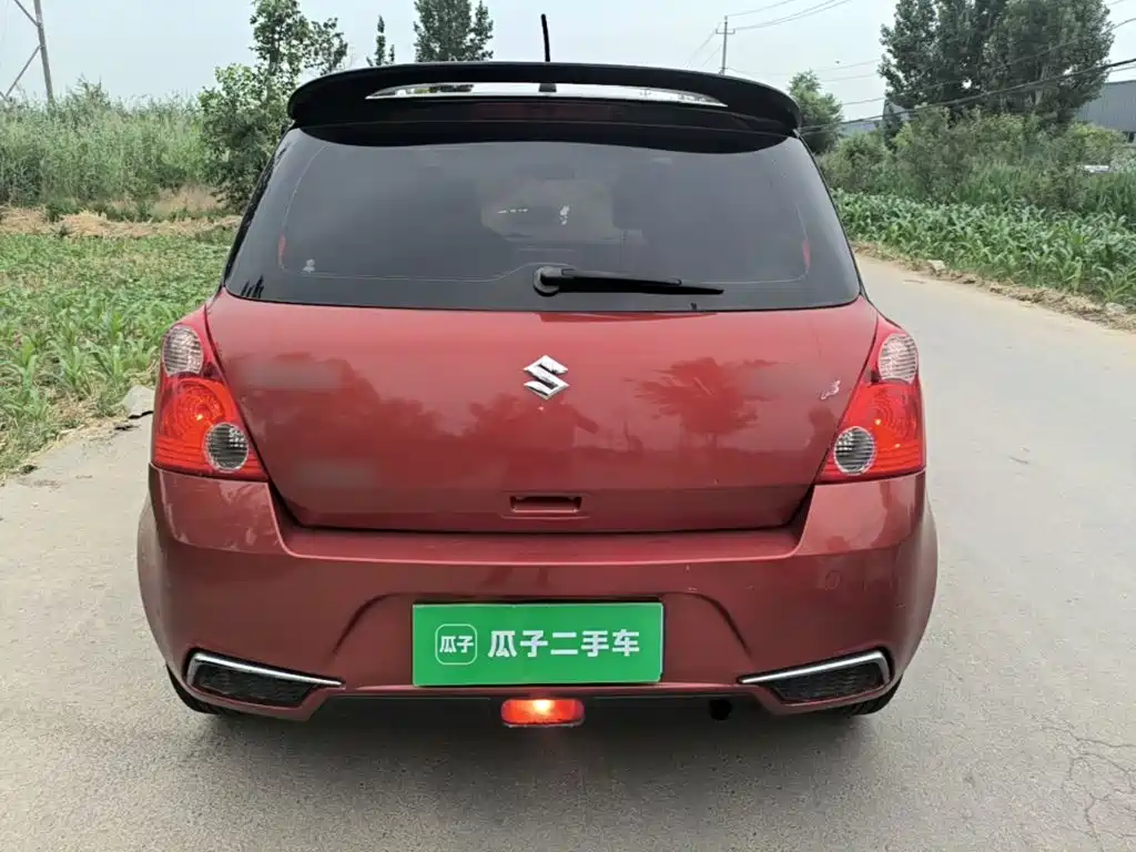 Suzuki Swift 2015 — фото 6