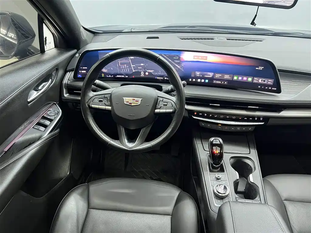 Cadillac XT4 2024 — фото 10