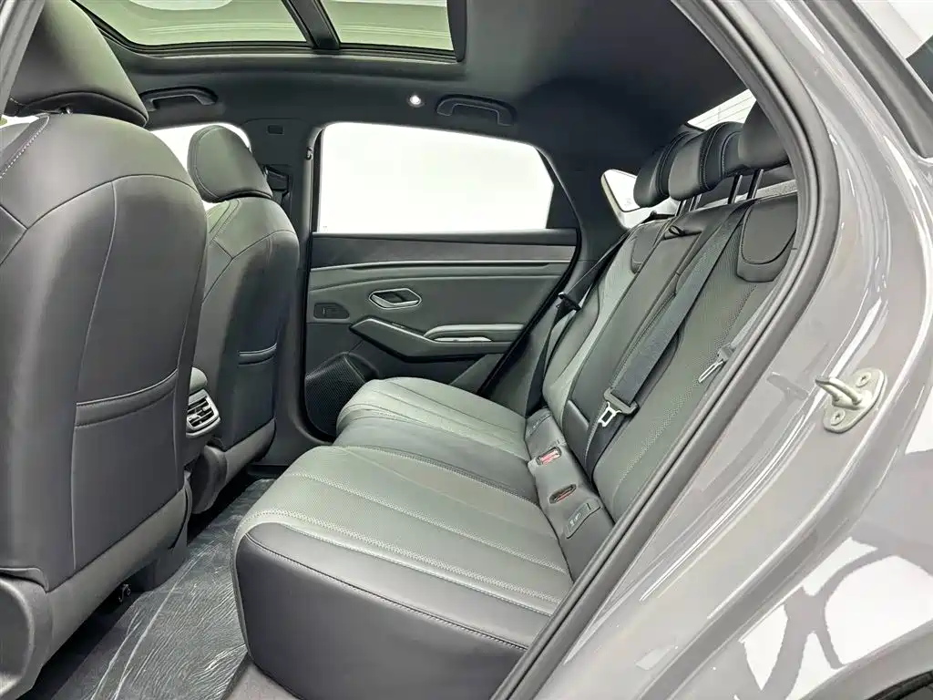 BYD Qin L 2026 — фото 15