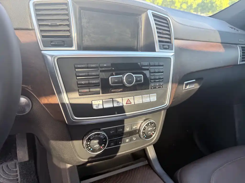Mercedes-Benz GL-Class 2015 — фото 10
