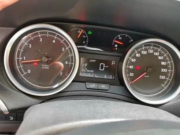 Peugeot 408 2017