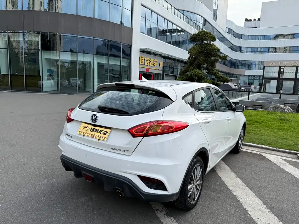Changan Eado XT 2019 — фото 11