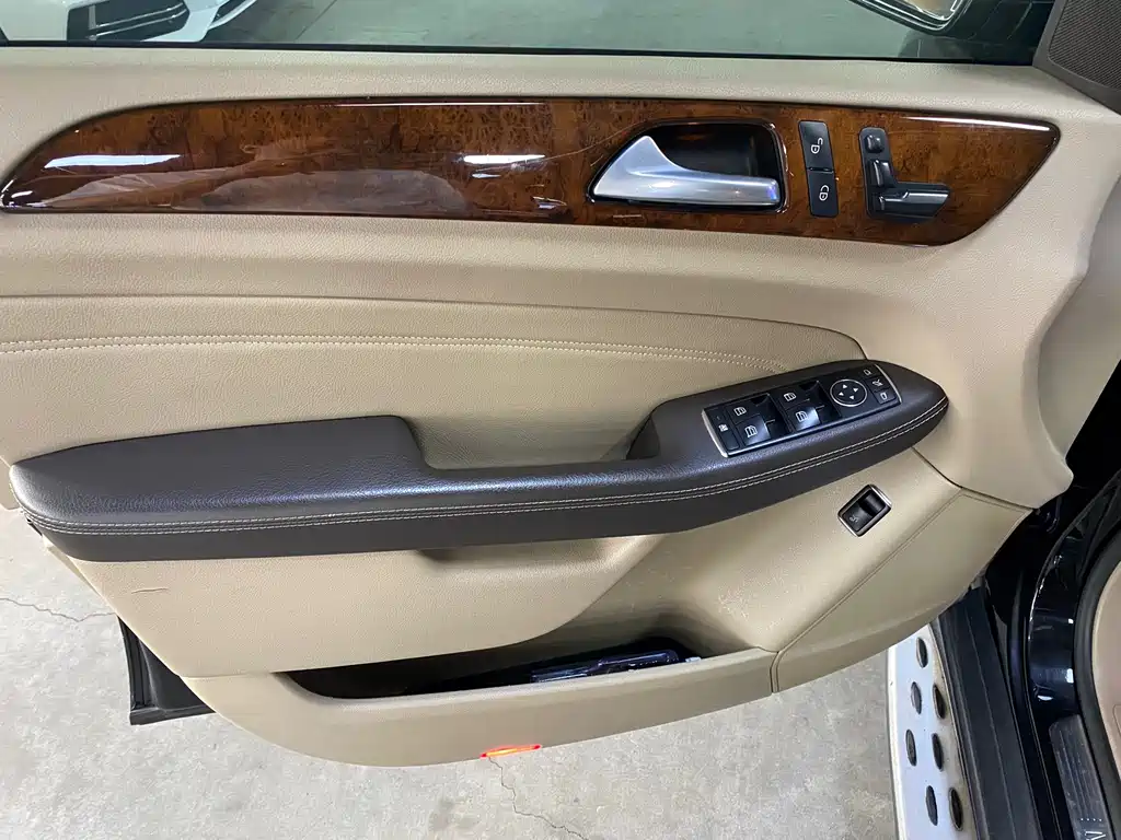 Mercedes-Benz M-Class 2014 — фото 17