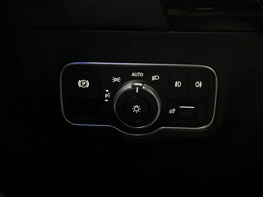 Mercedes-Benz GLA 2023 — фото 15