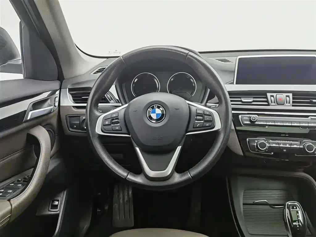 BMW X1 2020 — фото 11
