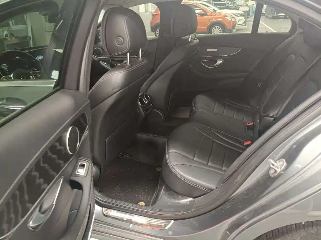 Mercedes-Benz C-Class 2020