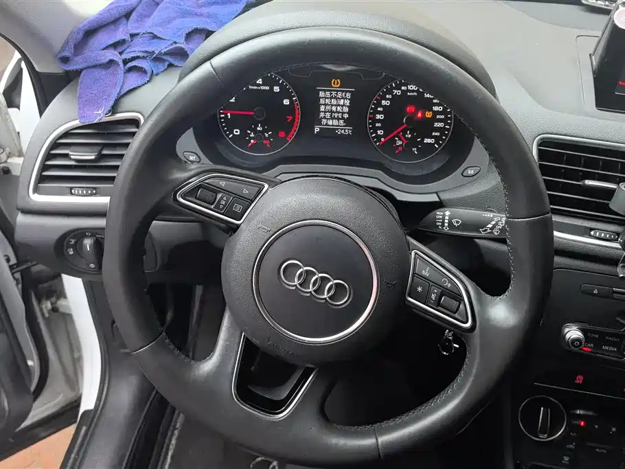 Audi Q3 2019 — фото 15