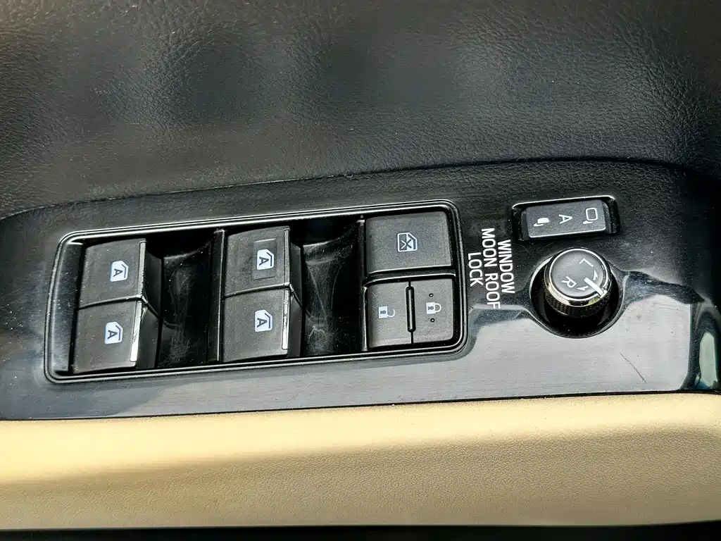 Toyota Alphard 2015 — фото 21
