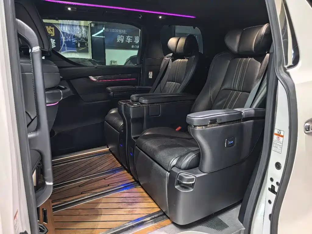 Toyota Alphard 2019 — фото 6