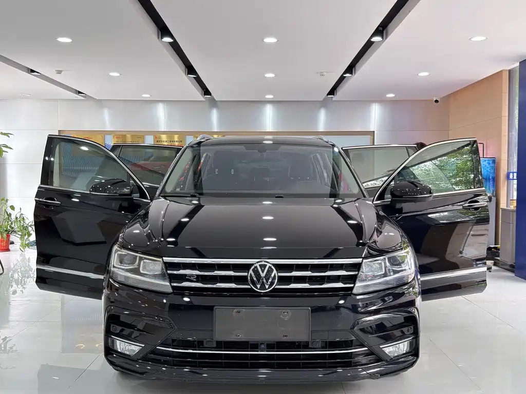 Volkswagen Tiguan L 2021 — фото 16