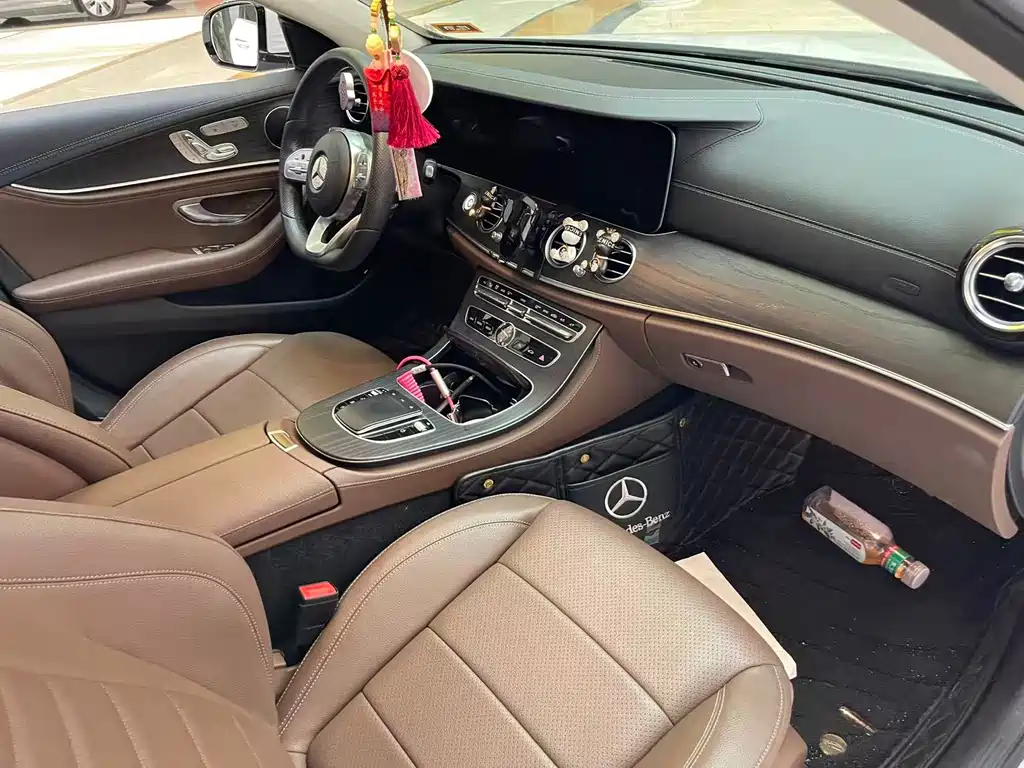 Mercedes-Benz E-Class 2020 — фото 10