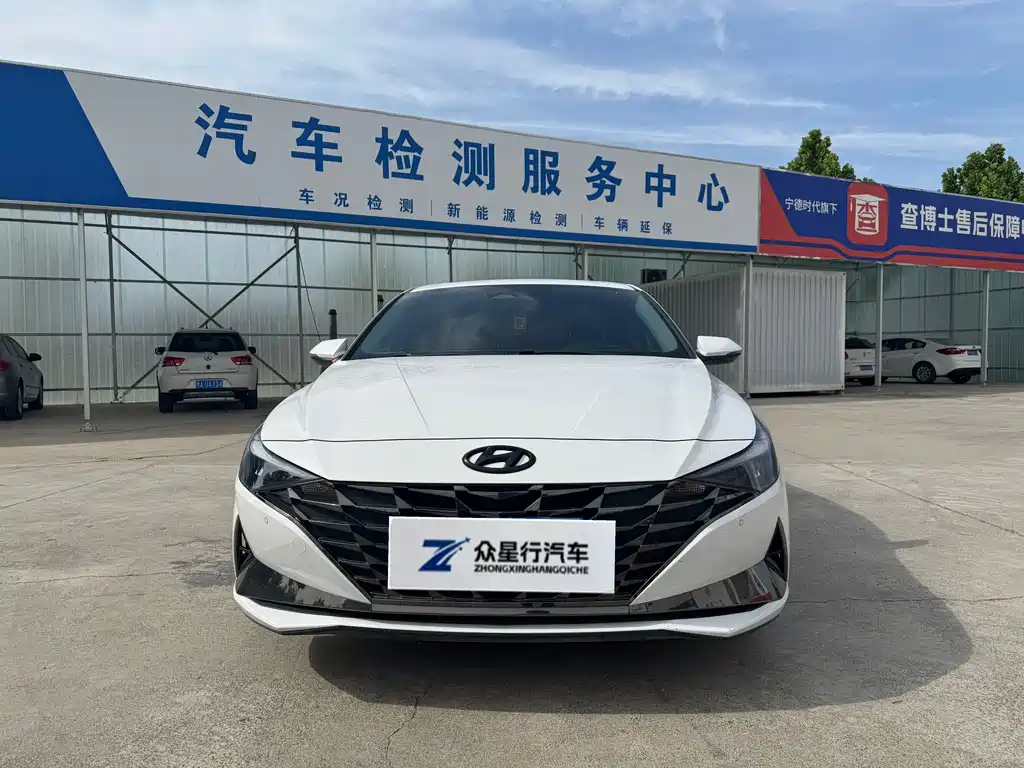 Hyundai Elantra 2021 — фото 2