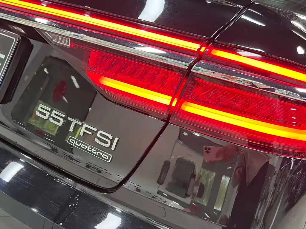 Audi A8 2019 — фото 7
