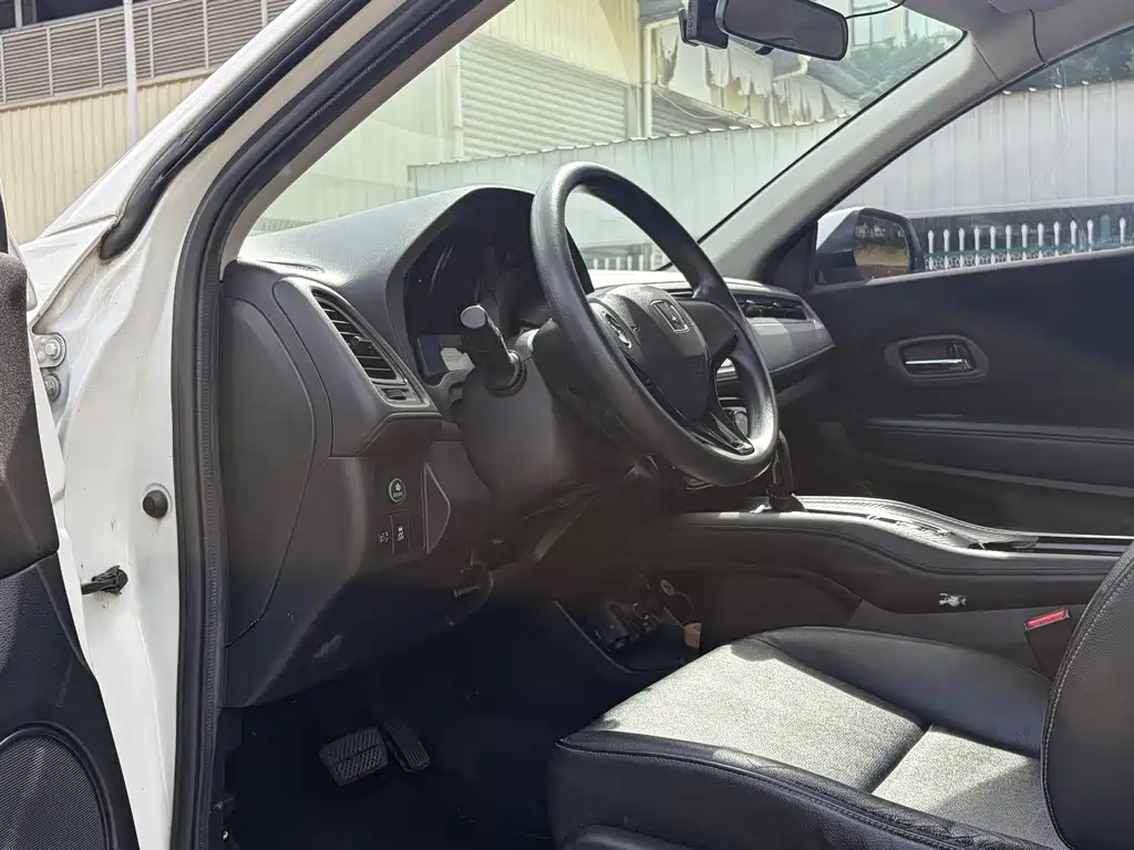 Honda Vezel 2016