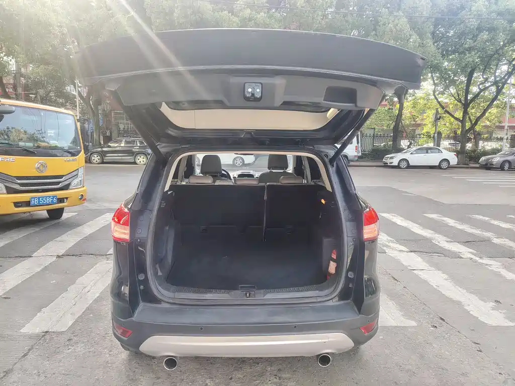 Ford Kuga 2014 — фото 13