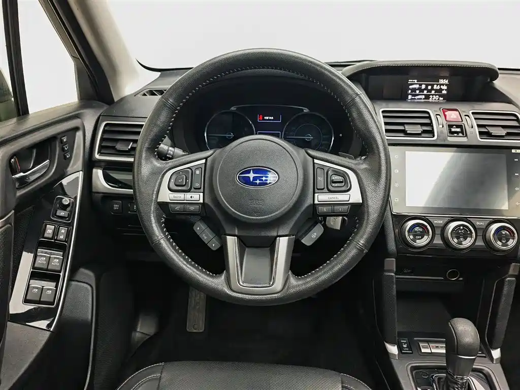 Subaru Forester 2016 — фото 11