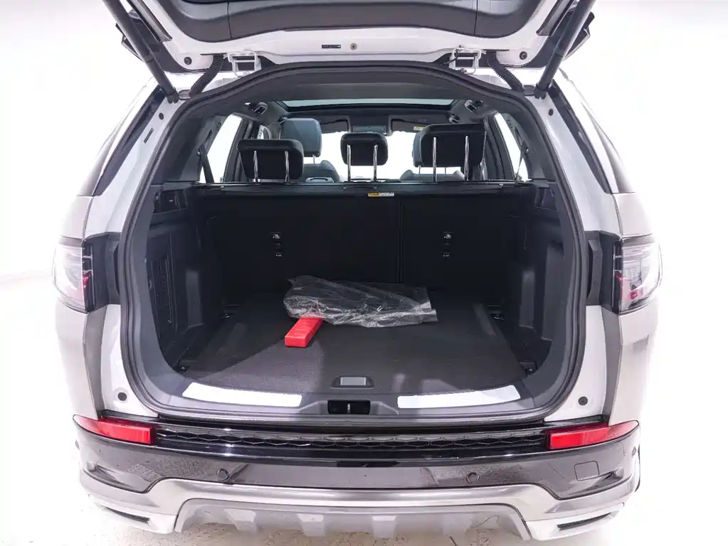 Land Rover Discovery Sport 2022 — фото 22