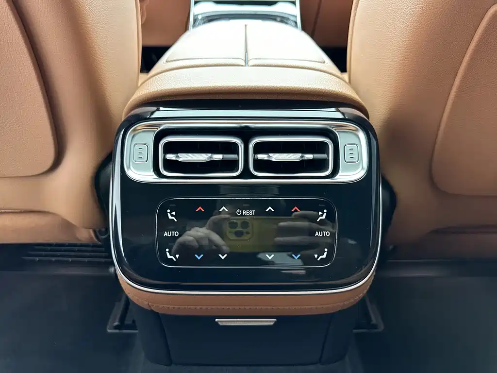 Mercedes-Benz S-Class 2022 — фото 19