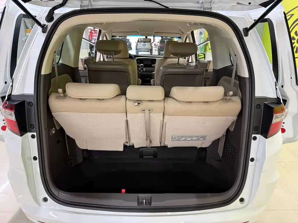 Honda Odyssey 2018 — фото 10