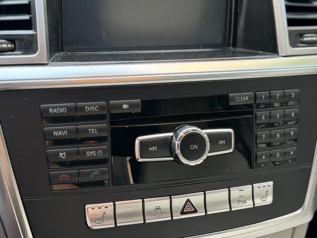 Mercedes-Benz M-Class 2013 — фото 10