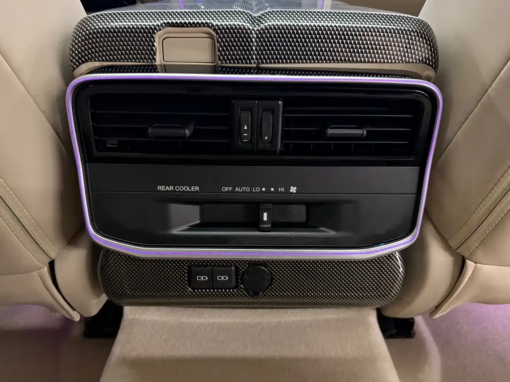 Toyota Land Cruiser 2025 — фото 12